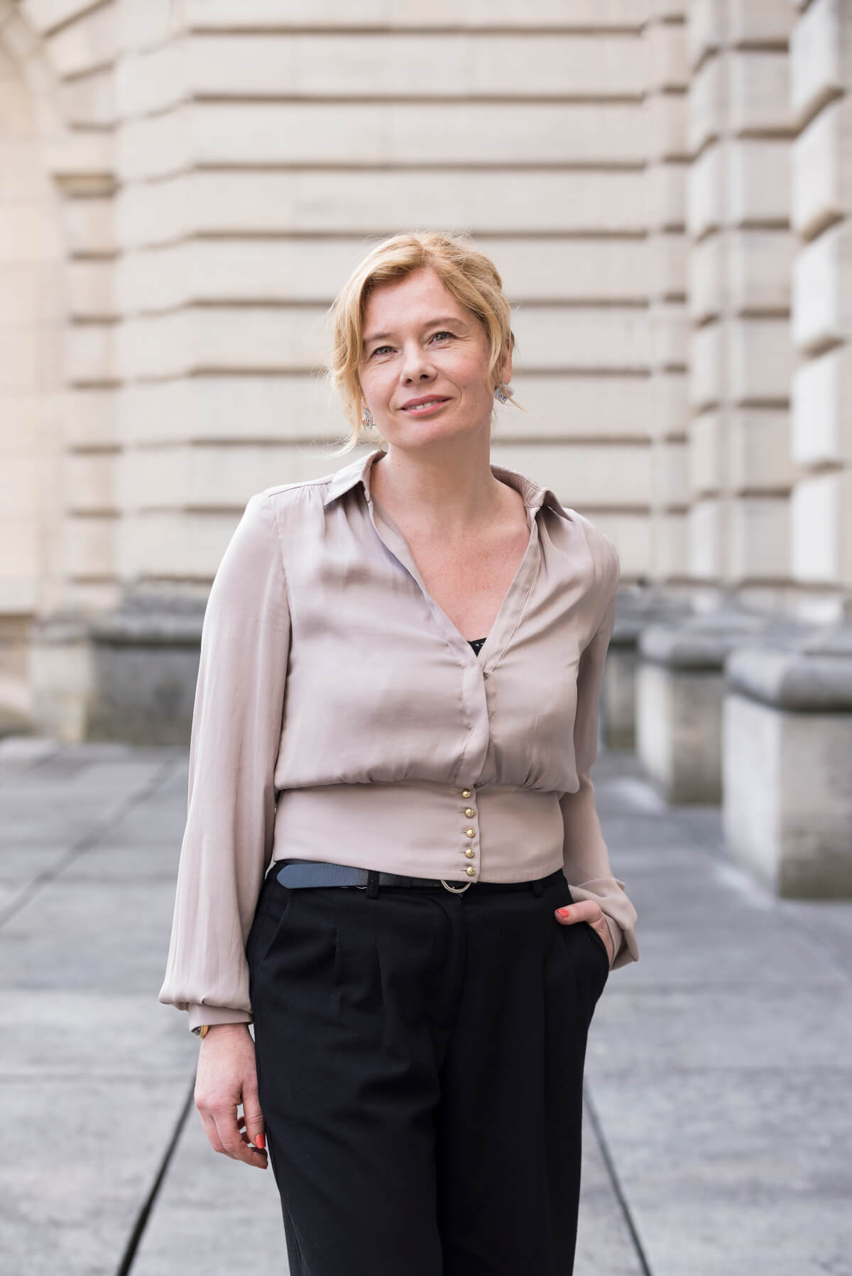 Hélène M Hélène M